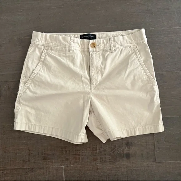 Tan Shorts from Banana Republic - Picture 2 of 8